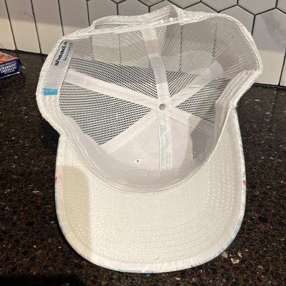 Ahead Women’s cutter & buck classic fit SnapBack hat - Picture 5 of 7